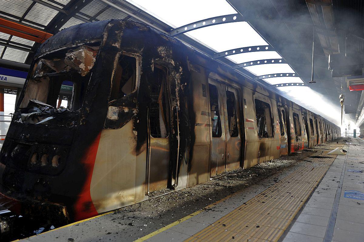 El alza de la tarifa del Metro de Santiago fue el detonante de las protestas sociales en Chile. (Foto: AFP)