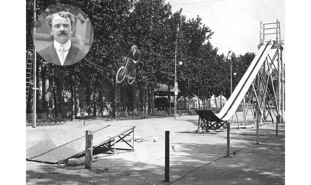 El gimnasta césar wullaume, en su ejercicio del salto de la muerte en bicicleta en 1907