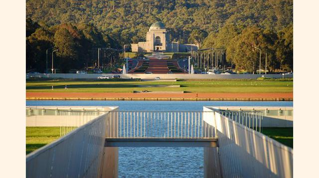 Australian War Memorial, Canberra, Australia. "Uno de los mejores lugares del mundo para recordar a los soldados caídos y sin glorificar la guerra de ninguna manera".