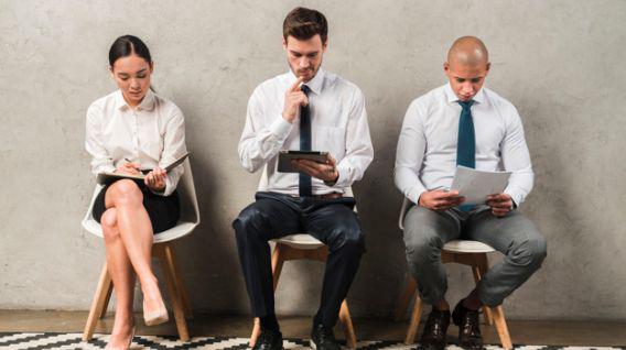 Es muy difícil adivinar lo que te preguntarán en una entrevista de trabajo. Pero estarás mejor preparado si conoces algunas de las más comunes. (Foto: Freepik)