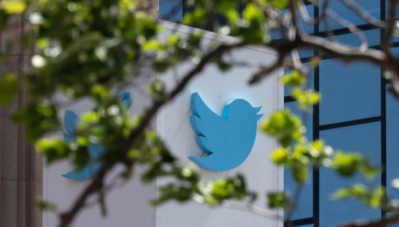 Twitter despidió recientemente al 50% de sus empleados. (Foto: Amy Osborne | AFP)