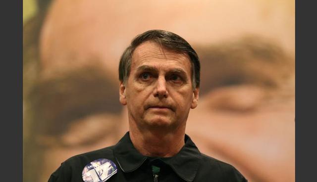 FOTO 6  | En una transmisión en vivo en Facebook el 6 de octubre, Bolsonaro declaró: "Gobernaremos para todos, independientemente de su fe religiosa, inclusive para quien es ateo. Gobernaremos para todo el mundo, para los gays inclusive, que hay gays que son padres, que son madres". (Foto: EFE)