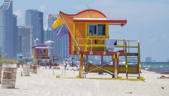 “Empecé a trabajar en los prototipos de las nuevas casetas en series de seis torres en el 2015 por petición del ayuntamiento de Miami Beach, y para el 2020 ya estaban prácticamente instaladas todas”, explicó Lane.