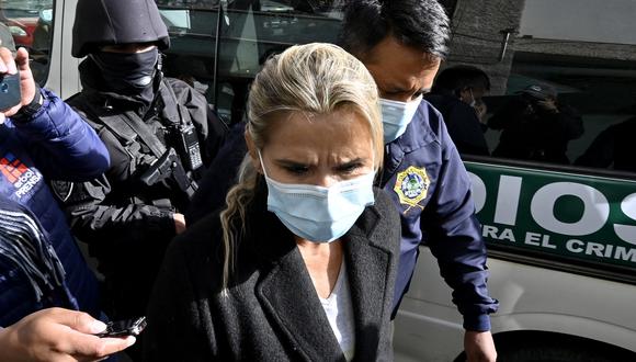 Jeanine Áñez y dos de sus exministros están en prisión desde hace más de un mes por el caso llamado “golpe de Estado” que se inició a instancias de una denuncia de una exparlamentaria del MAS sobre la crisis de 2019. (Foto: Aizar RALDES / AFP)