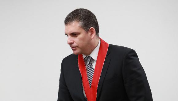 El fiscal superior Rafael Vela Barba denunció que personal vinculado a Pedro Chávarry ingresó a una oficina lacrada. (Foto: GEC)