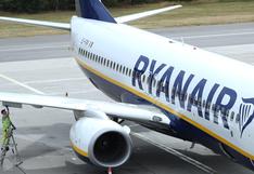 Ryanair anuncia haber suprimido más de 200 puestos de trabajo en España
