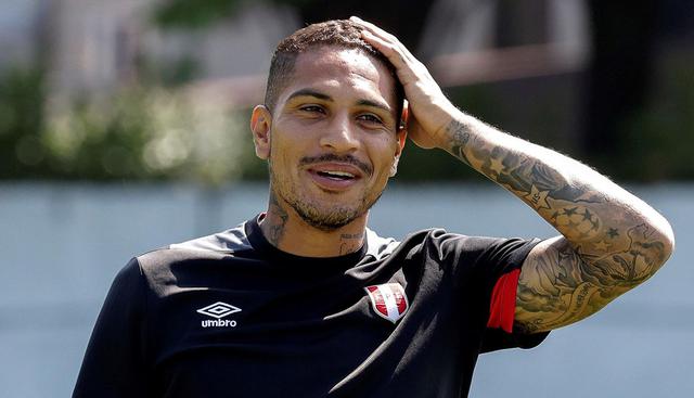 El 30 de noviembre de 2017, cuando Perú había logrado su clasificación al mundial, la FIFA descarta consumo de cocaína por parte de Guerrero, pero no emite un fallo final. (Foto: EFE)