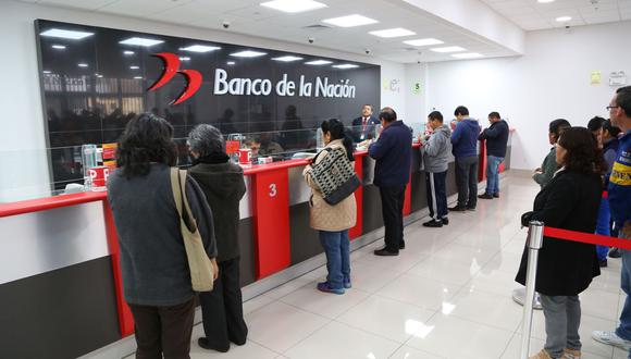 Los jubilados podrán cobrar a través del Banco de la Nación y pagos a domicilios. | Foto: Andina