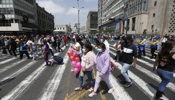 Ómicron prevalece en más del 80% en Lima Metropolitana y Callao, reportó el Ministerio de Salud. (Foto: GEC)

AGLOMERACIONES POR CAMPA„A NAVIDE„A. RECORRIDO POR LOS CENTROS LOCALES DE MAYOR COMPRA EN LA CIUDAD Y LA ALARMANTE INCREMENTACION DE CASOS DE LA NUEVA VARIANTE OMICRON