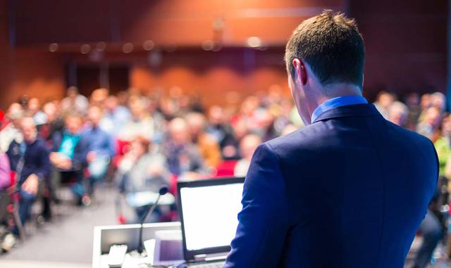 Los empleados necesitan conocer la situación real de la empresa y su lugar dentro de ella. Además, conocer cómo sus actividades laborales diarias contribuyen al crecimiento de la organización.