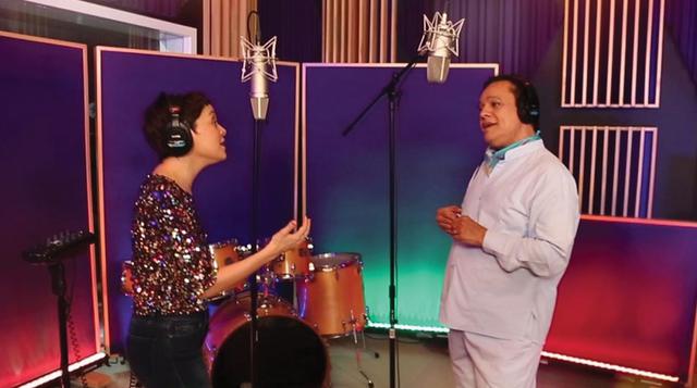 La reconocida cantante mexicana Natalia Lafourcade le puso todo su estilo a “Ya no vivo por vivir”. La intérprete de 32 años cantó a dúo con Juan Gabriel en su disco de colaboraciones “Los Dúo”.