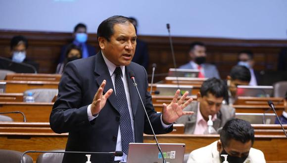Flavio Cruz, vocero de Perú Libre, descartó cualquier alianza con Fuerza Popular. (Foto: Congreso)