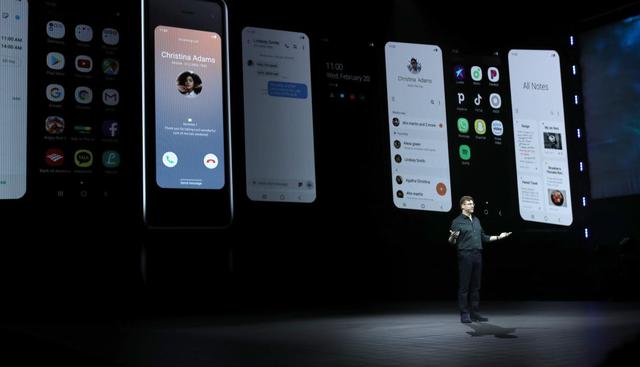 Samsung celebra el décimo aniversario de su primer teléfono inteligente con tres nuevos modelos que parece poco probable que reviertan una caída de las ventas en una industria que recicla las mismas ideas. (Foto: AFP)