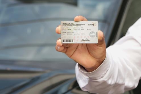 La tarjeta de identificación vehicular. (Foto: Difusión)