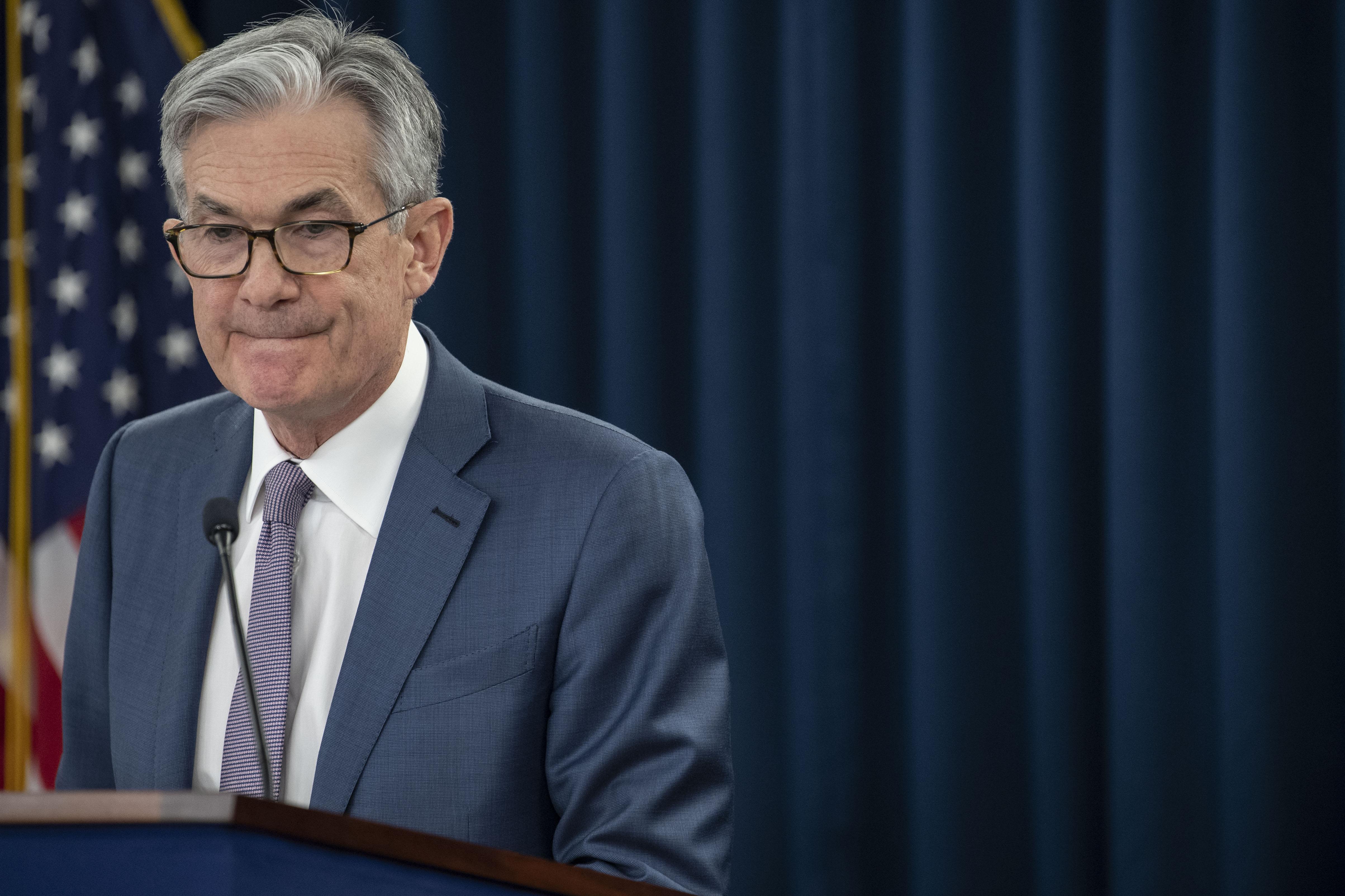 Lo prioritario es lograr que la propagación del virus sea puesta bajo control, consideró el presidente de la Reserva Federal. (Foto: AFP)