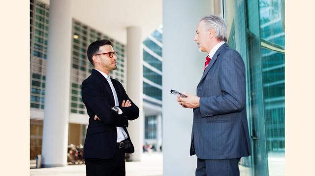Línea de carrera: Un líder construye su propia línea de carrera en el mercado laboral, no requiere de apoyo ni de dirección; un jefe avanza en una línea de carrera que construye dentro de una empresa con el apoyo y dirección de su líder. (Foto: thinkstock