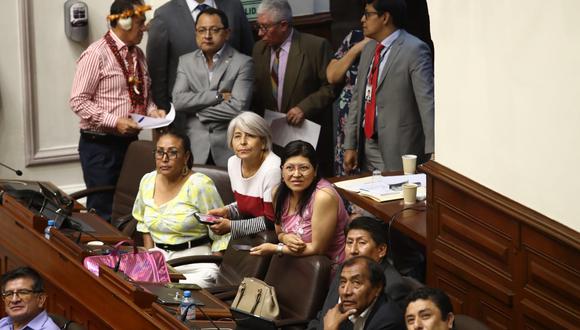 La moción obtuvo 37 votos a favor, 64 en contra y 10 abstenciones. Fotos : Jorge Cerdan/ GEC
