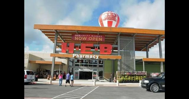 FOTO 9 | 17. H-E-B. Calificación general: 4.5. Sede: San Antonio, Texas. Industria: Tiendas de abarrotes y supermercados.