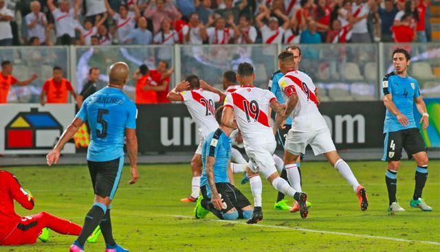 FOTO 1 | 1. El buen recuerdo uruguayo de la última vez
El último partido entre peruanos y uruguayos por la Copa data del 19 de julio del 2011 en las semifinales del torneo celebrado en Argentina. El partido se jugó en el estadio Ciudad de La Plata, los charrúas ganaron por 2-0 con doblete de Luis Suárez, pasaron a la final y fueron campeones. (Foto: Andina)