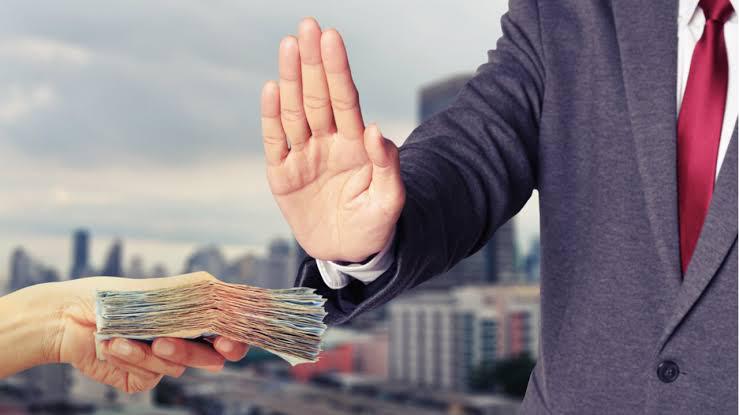 En términos globales, el informe de TI centra sus dardos en "el papel corruptor del 'gran dinero' en el financiamiento de los partidos políticos" y destaca la creciente "frustración" con las prácticas ilegítimas de los gobiernos.