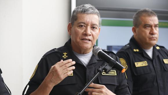 Respecto al  estado precario de las escuelas oficiales de policías en un reportaje, el comandante general de la Policía Nacional del Perú (PNP), Jorge Angulo afirmó que la información no está completa. (Foto: En difusión)