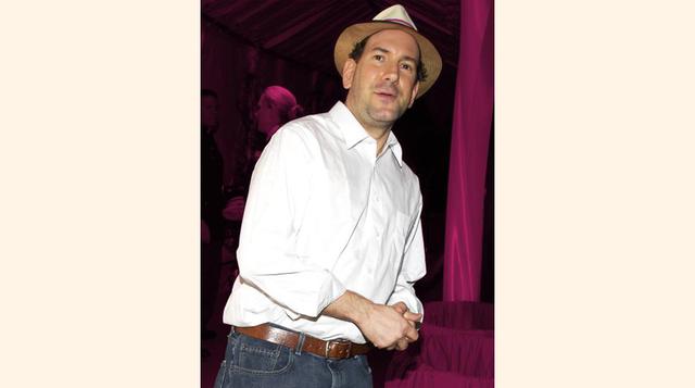 Matt Drudge. Sus comentarios sobre política de corte conservador y altamente polémicos en la red han logrado convertirlo en una de las estrellas de internet más controvertidas. Después de más de 15 años desde su lanzamiento, su sitio de agregación de noti