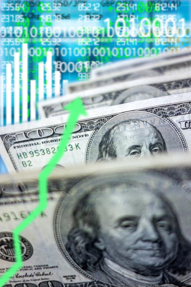 FOTO 5 |Setiembre de 1997: Jobs regresa como presidente ejecutivo mientras la compañía se tambalea cerca de la bancarrota. Microsoft ayuda a Apple a sobrevivir con una inversión de US$ 150 millones.