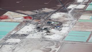 Tres empresas abandonan licitación para darle valor agregado al litio en Chile