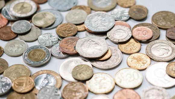 Originalmente, las monedas de un dólar de Estados Unidos pesaban 26,96 g y tenían un diámetro de 39-40 mm (Foto: Pexels)
