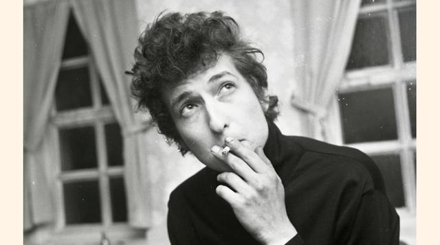 31. Bob Dylan. "Nadie es libre. Hasta los pájaros están encadenados al cielo".