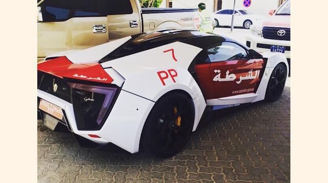 Su motor de seis cilindros bóxer de 3.8 litros, entrega hasta 770 caballos de fuerza de potencia. (Foto: periodismodelmotor)