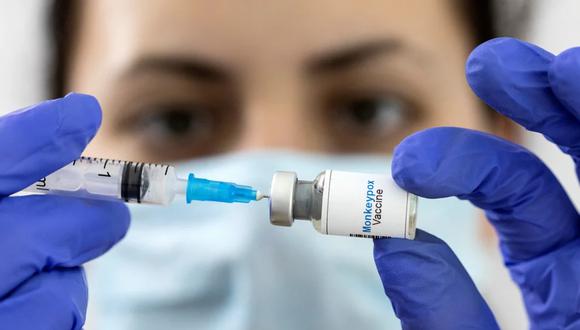 Gobierno transfiere más de 3 millones de soles a organismo de la OMS para adquisición de vacunas contra la viruela del mono. (Foto: Reuters)