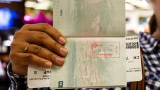 Eliminarán el sellado de pasaportes en los vuelos internacionales: ¿por qué y desde cuándo?