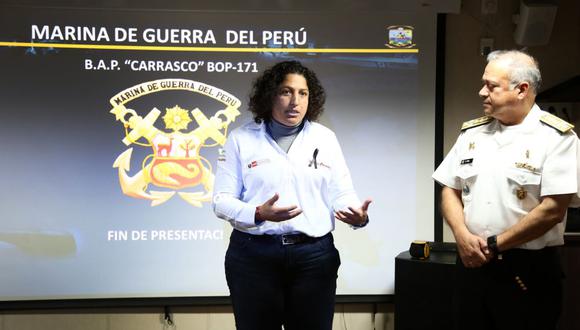 La ministra Fabiola Muñoz recorrió las instalaciones del buque oceanográfico polar BAP Carrasco. (Foto: Difusión)