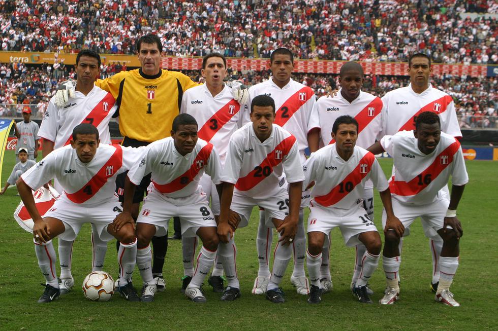 Walon. La marca peruana vistió a la blanquirroja entre los años 1998 a 2009. (Foto: GEC Archivo)