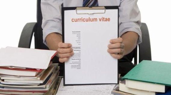 CV es un documento que presenta las habilidades, formación y experiencia laboral de una persona, con el fin de optar a un puesto de trabajo. (Foto: GEC)