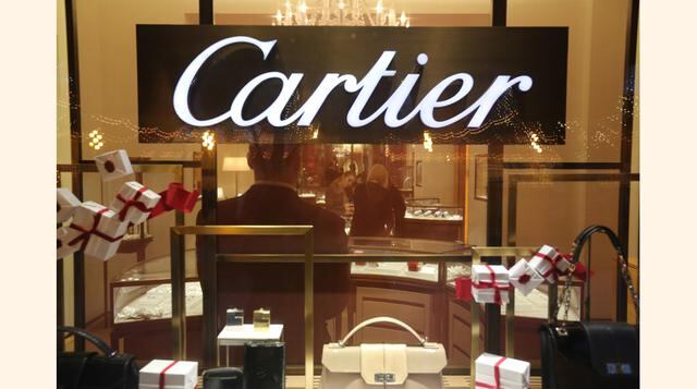 Cartier Aunque no pueda comprar una pieza de lujo de la marca, es muy probable que conozca el prestigio de Cartier. La firma francesa fue fundada en Francia en 1847 y se ha encargado de hacer brillar a celebridades y miembros de la monarquía. (Foto: Bloom