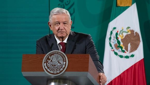 Andrés Manuel López Obrador ya había adelantado en octubre que México pretendía monopolizar la explotación del mineral cuando presentó una iniciativa de reforma constitucional en el tema que también incluía una participación más grande del Estado en el mercado de energía eléctrica.