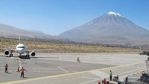 Se encuentra prohibido el ingreso y salida de los servicios de transporte aéreo, terrestre y ferroviario del departamento de Arequipa. (Foto archivo: GEC)