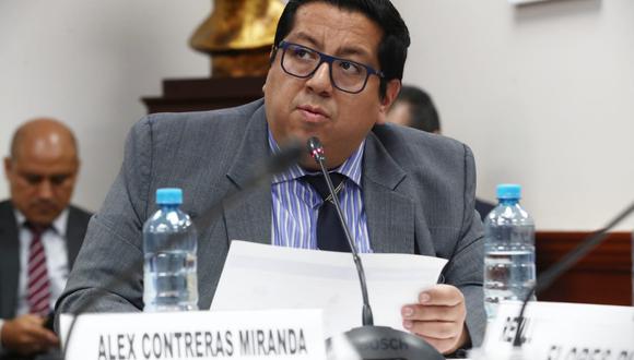 El exministro de Economía Alex Contreras  consideró que “ya es momento de voltear la página”, pues sostuvo que Consejo Fiscal es una institución con mucha independencia. (Foto: Jorge Cerdán)