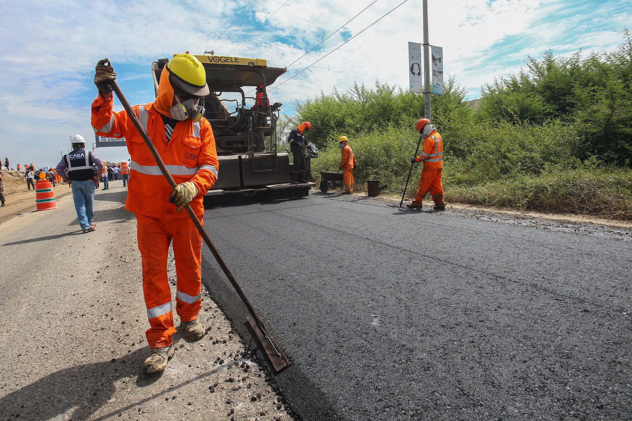 S/ 754 millones es la inversión total que se ejecutará en 400 kilómetros de carreteras. Este presupuesto incluye a las vías Calemar–Abra El Naranjillo en La Libertad, Checca-Mazocruz en Puno y Oyón–Ambo Tramo I en Pasco. El presidente mencionó tambié