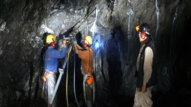 Ingeniería Minera, Metalurgia y Petróleo. El ingreso promedio es de S/ 3,951. El ingreso mínimo es de  S/ 1,600 y el máximo es de S/ 6,900.