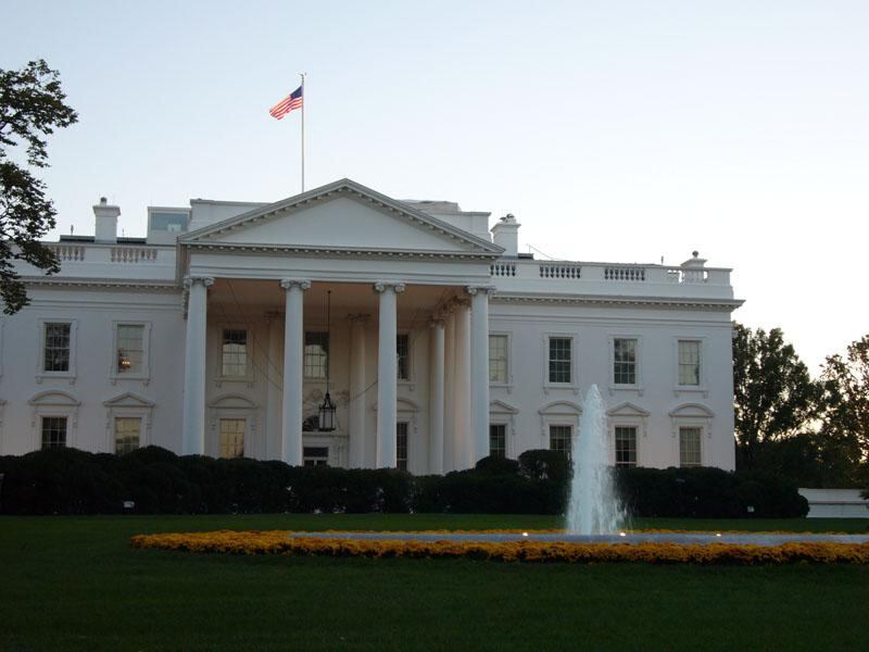 Una carta de la Casa Blanca argumentando que Pelosi debe celebrar una votación en la Cámara de Representantes podría ser enviada al Capitolio el viernes.