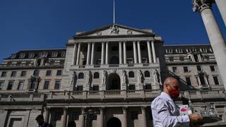 Reino Unido recuperará su nivel económico prepandemia a “fin de año”, según Banco de Inglaterra
