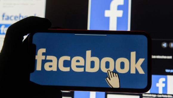 Este jueves 10 de diciembre varios usuarios de todo el mundo reportaron fallas en Facebook. (REUTERS/Johanna Geron)