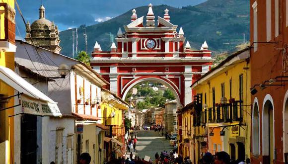 Ayacucho cuenta con atractivos turísticos como sus 33 iglesias, el obelisco de la Pampa de la Quinua, el Complejo Arqueológico de Wari, entre otros. (Foto: iStock)