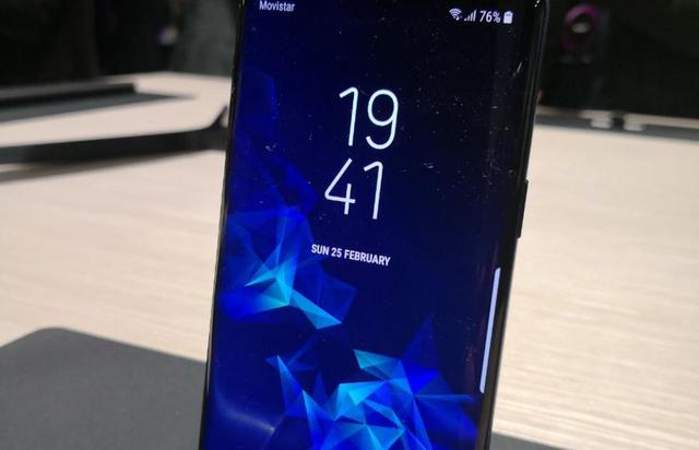 FOTO 6 | 6. En el sexto y último lugar de este listado se encuentra el Samsung Galaxy S9. Se han registrado más de 5 millones de ventas de este celular, el cual fue lanzado al público en las últimas semanas. Se estima que sea el 'smartphone' más vendido de los próximos meses. (Foto: Tecnósfera )