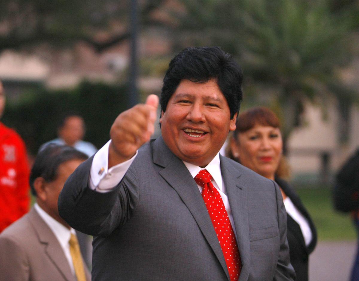 Edwin Oviedo se defiende ante las acusaciones en su contra. (Foto: USI)