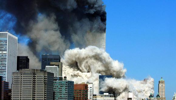 En esta foto de archivo tomada el 11 de setiembre de 2001, el humo se eleva después del colapso de la primera de las dos torres del World Trade Center en la ciudad de Nueva York. (Foto: AFP).