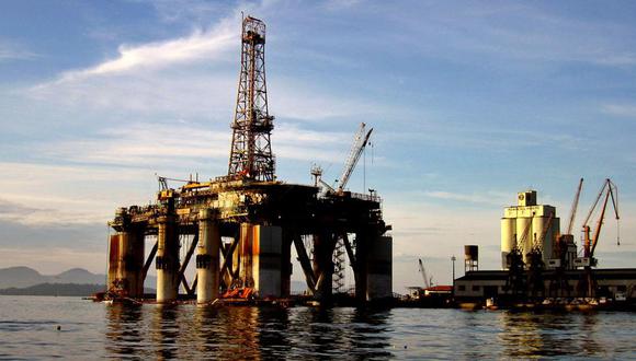 Expertos advierten riesgos para el país de no realizarse inversiones en lotes que reviertan a Petroperú
